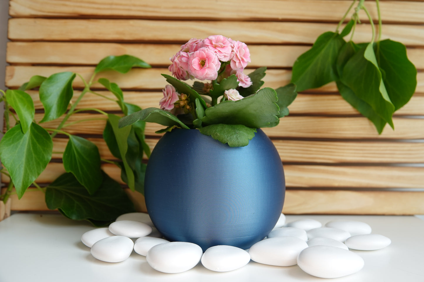 Cozy Curve Planter