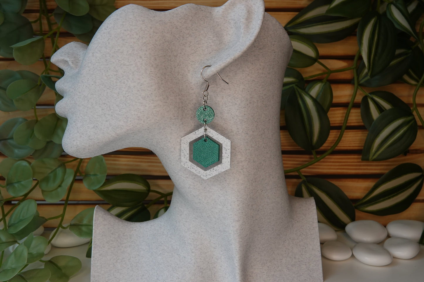 Framed Hexa