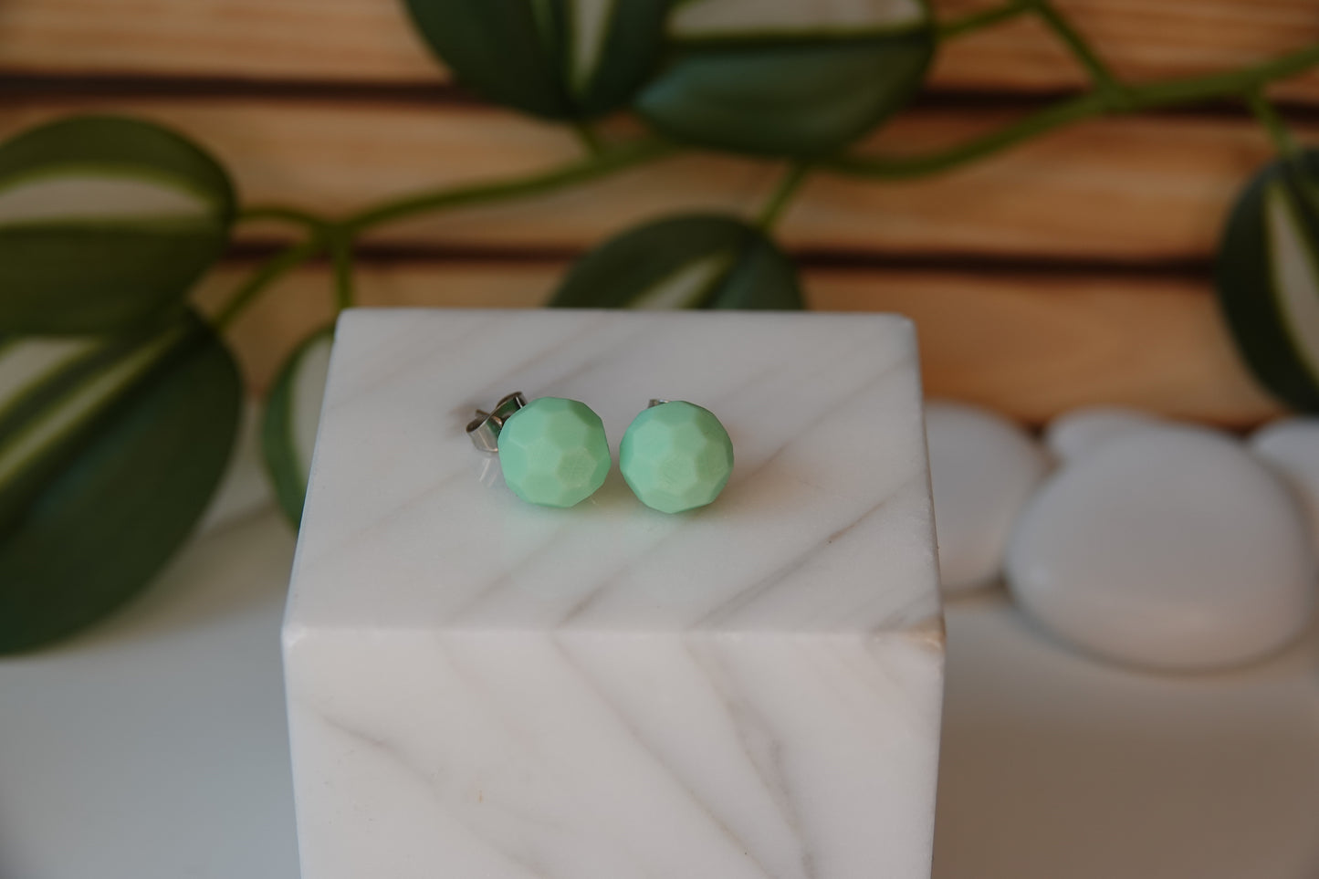 Hexa Studs