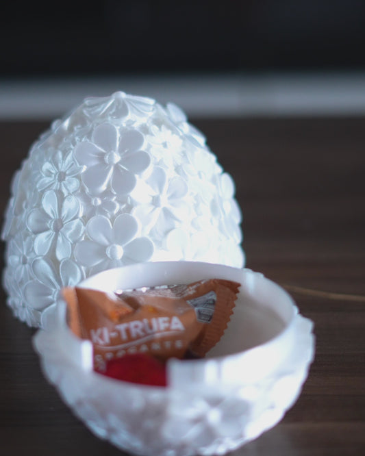 Daisy Bloom Container